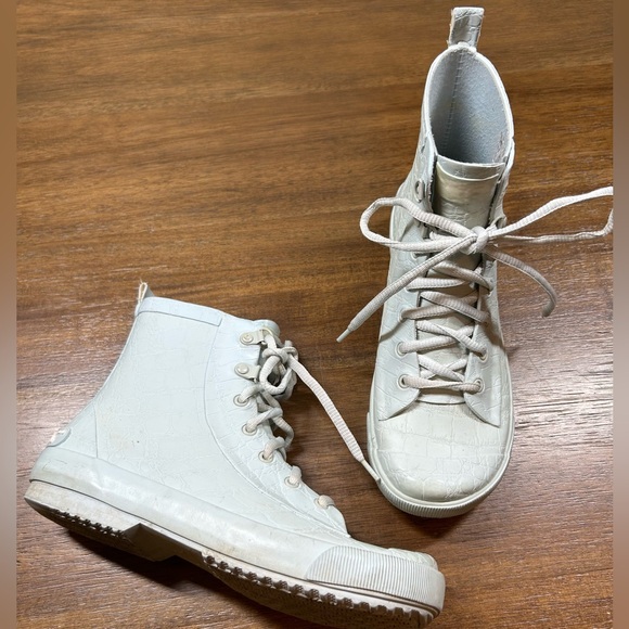 Rocket Dog Women’s Size 8 Waterproof Lace Up Pale Blue Rain Boots - Picture 1 of 6
